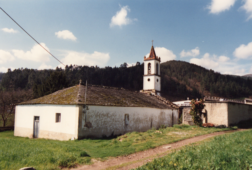 Tineo. Naraval. Iglesia de San Salvador. Foto de 1990